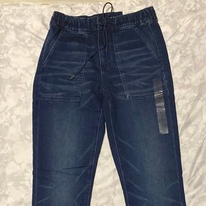 High Rise Jegging American Eagle